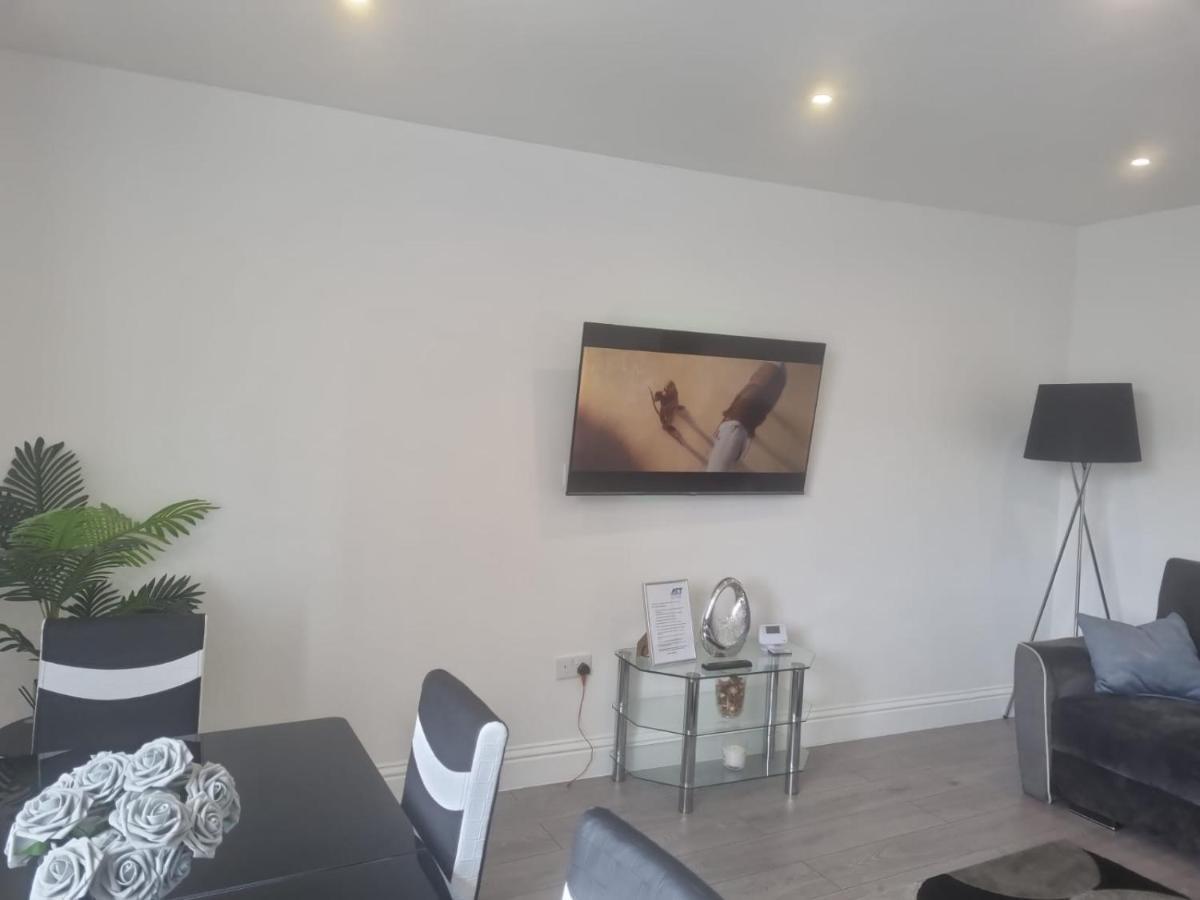 Attractive 2 Bed Apartments Free Wi-Fi And Parking London Borough of London Borough of Croydon Exterior foto